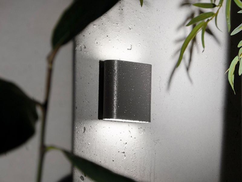 Pocket, forme semplici e morbidi effetti di luce